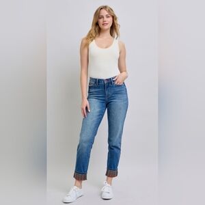 Judy Blue MR Medium Wash Plaid Print Cuffed Straight Boyfriend Jeans Various New